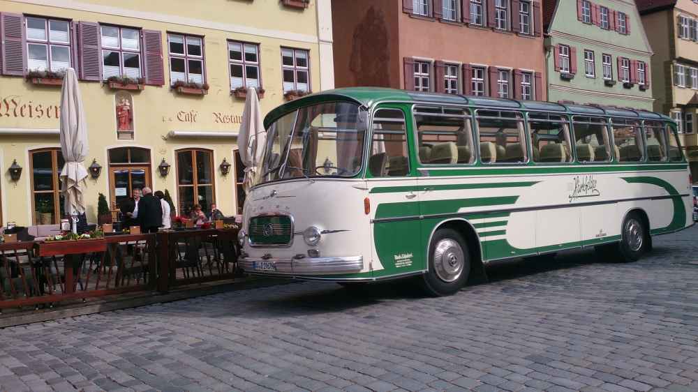 Über 25 Jahre war DER HÄRTSFELDER nicht mehr im Einsatz. Erste Ausfahrt 2015 nach Dinkelsbühl, hier vor dem Café Meiser